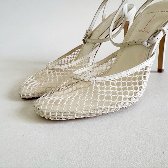 Black Suede Studio Millie 100 Mesh Heels 8.5 Ivory Crochet European Resort Chic - Picture 10 of 15